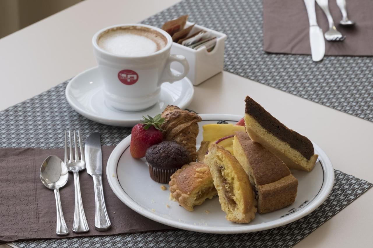Hotel Rex Rimini Eksteriør billede