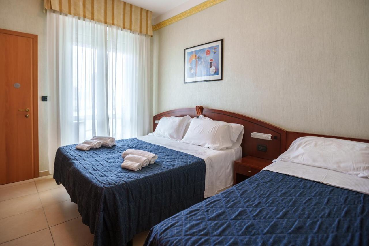 Hotel Rex Rimini Eksteriør billede