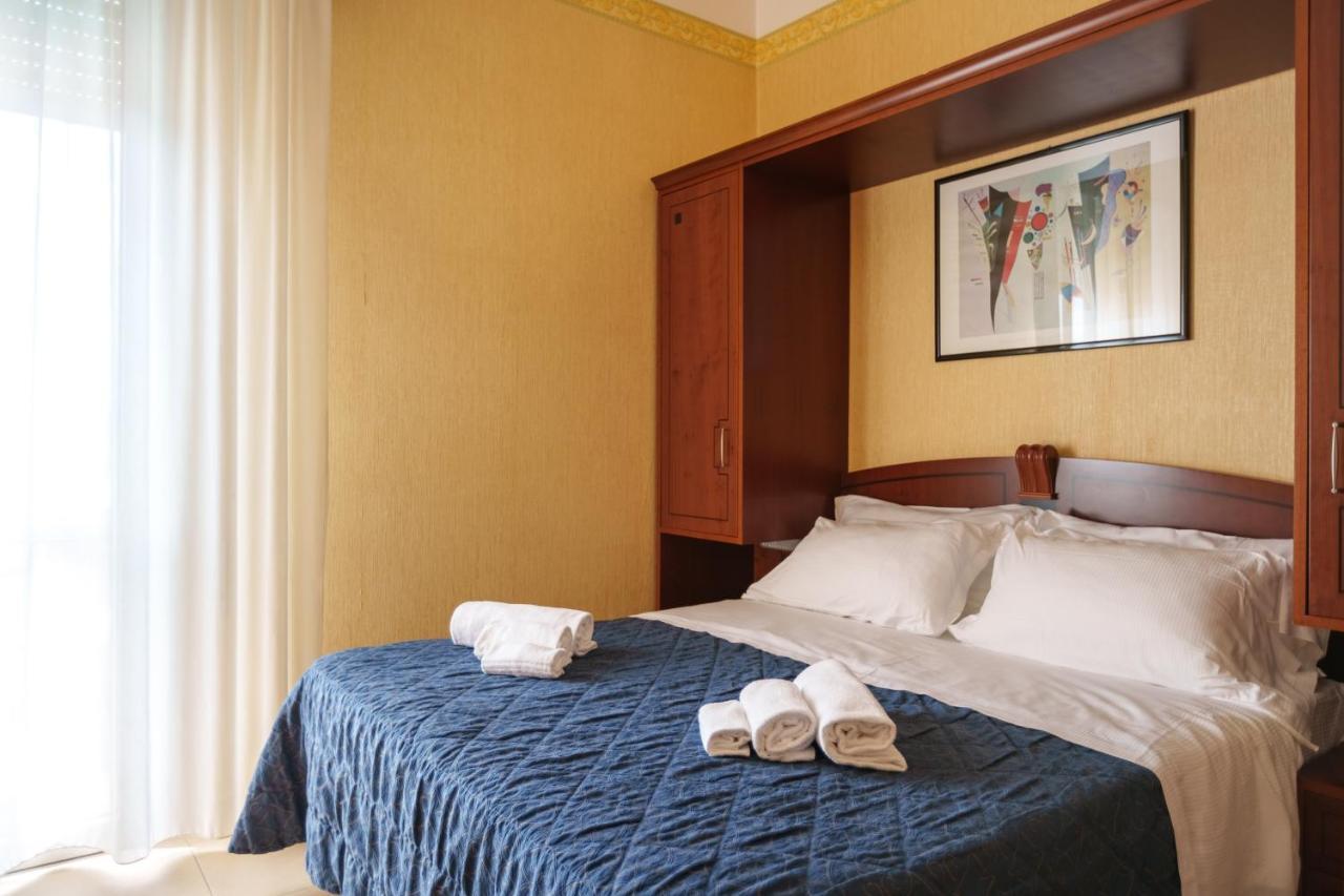 Hotel Rex Rimini Eksteriør billede