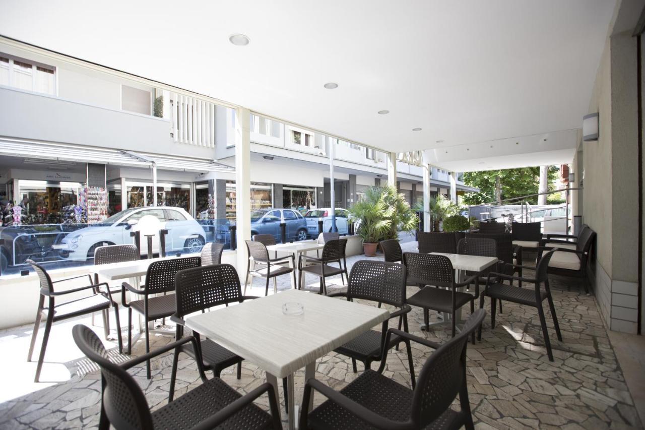 Hotel Rex Rimini Eksteriør billede