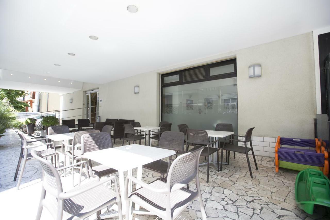 Hotel Rex Rimini Eksteriør billede