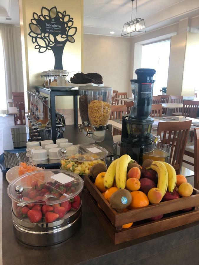 Hotel Rex Rimini Eksteriør billede