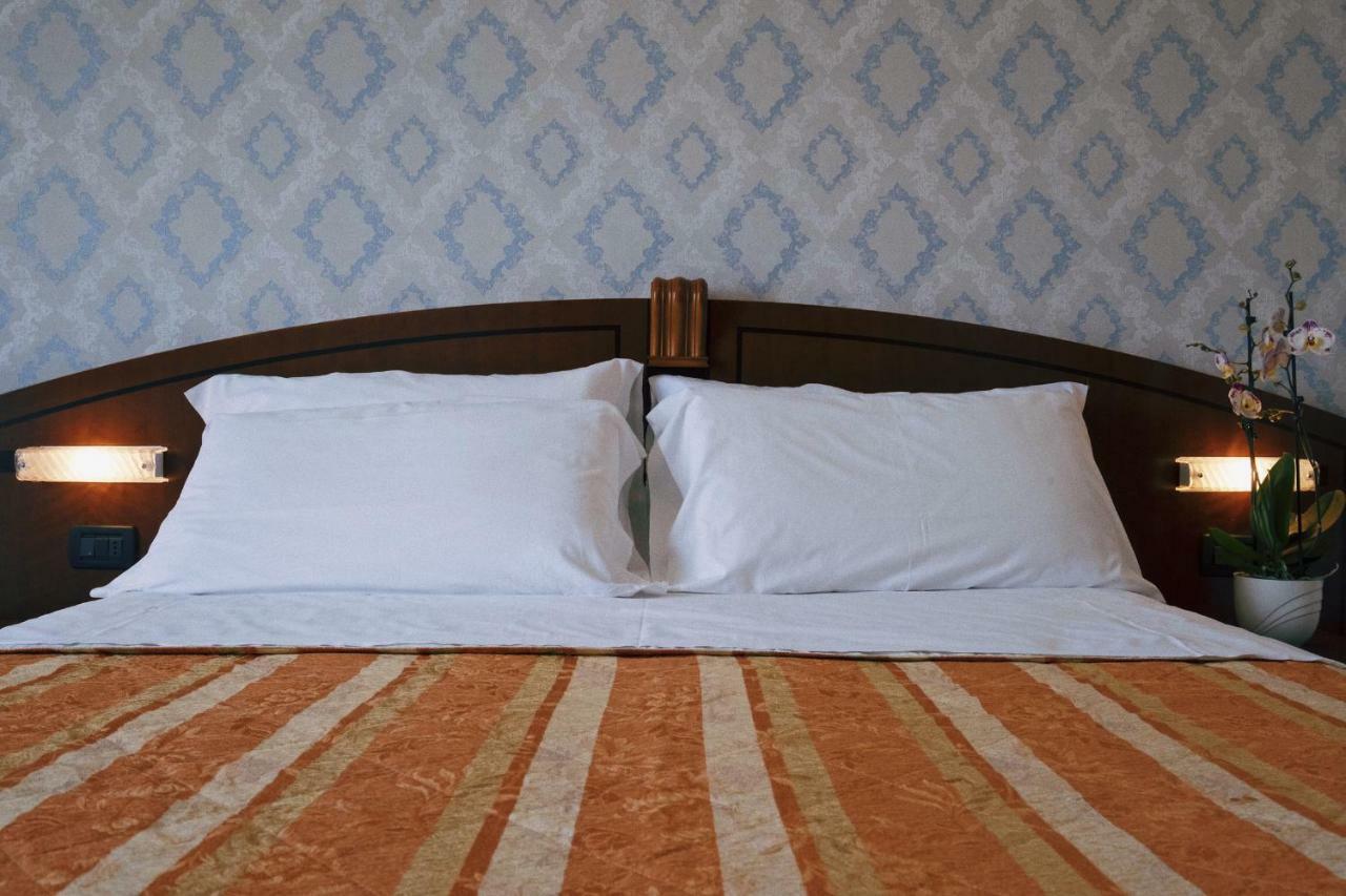 Hotel Rex Rimini Eksteriør billede